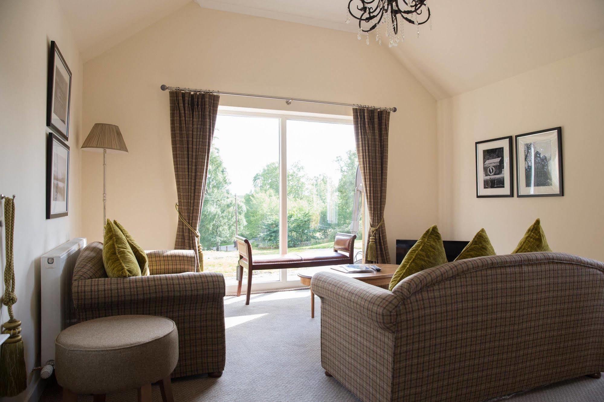 Muckrach Country House Hotel Dulnain Bridge Exterior foto
